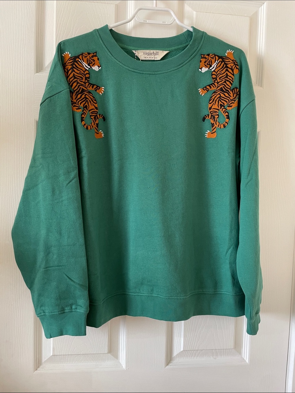 STUNNING Sugarhill Brighton Noah climbing tigers sweatshirt green